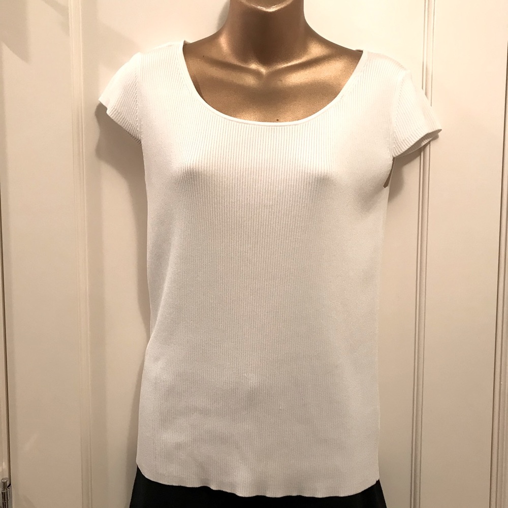 Carlisle ribbed white top